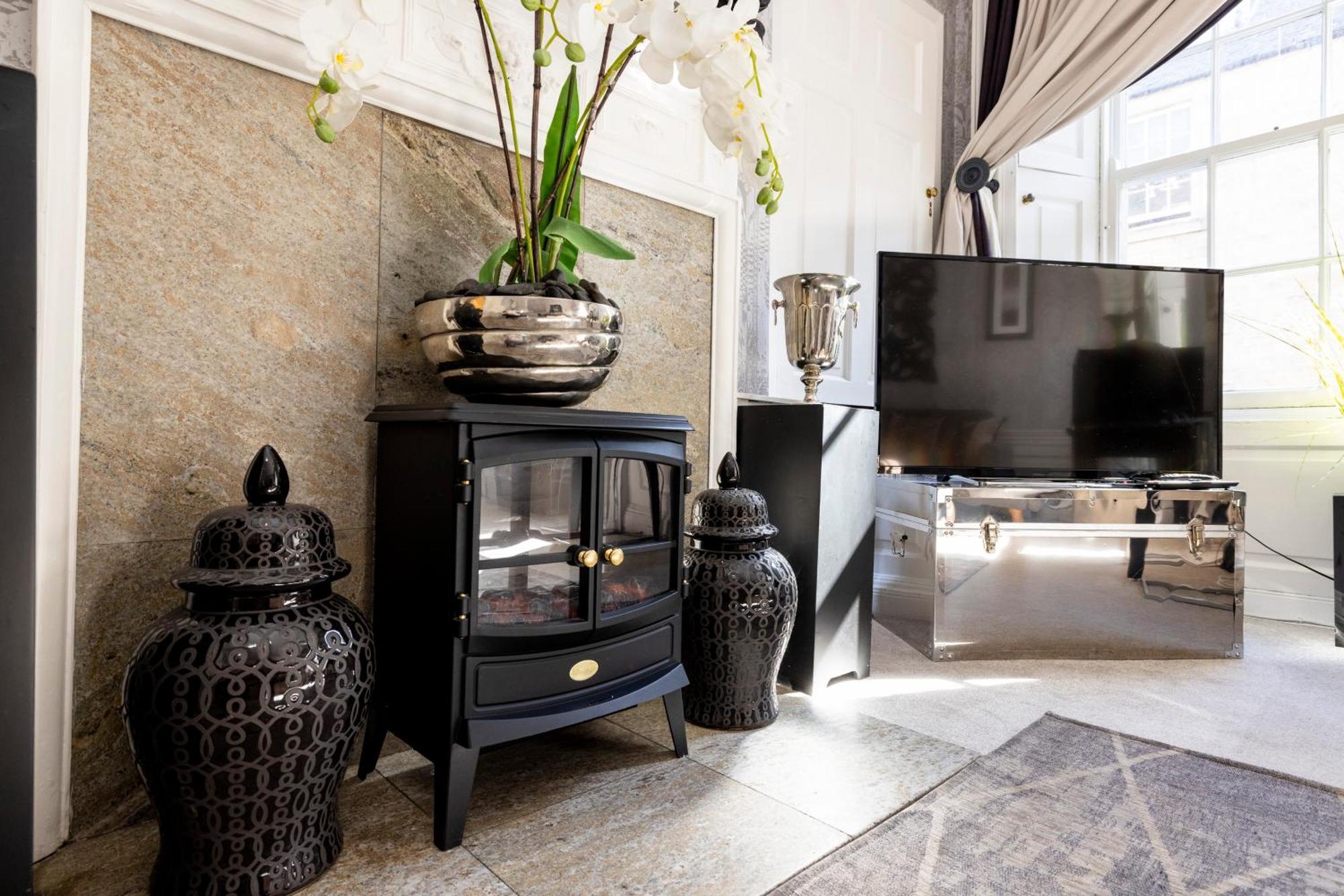 Joivy Exclusive Apartment At The Heart Of New Town Единбург Екстериор снимка